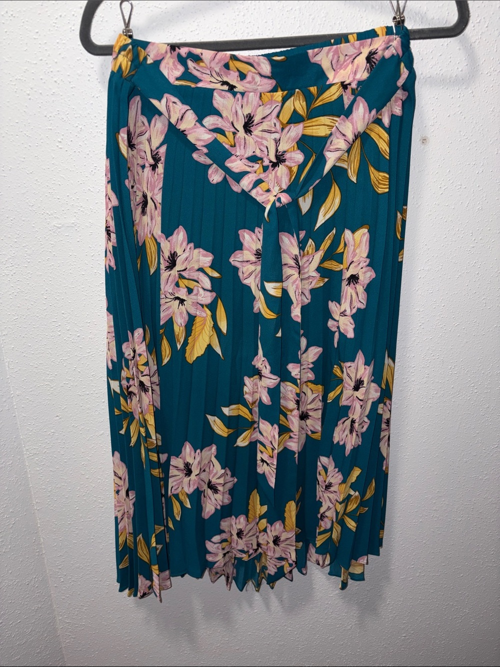 Floral Pleated Skirt